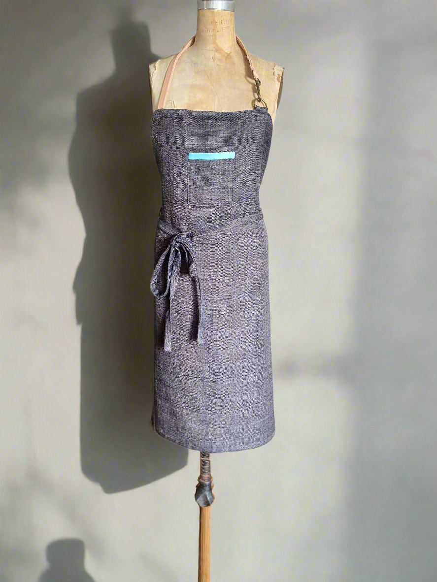 Double-sided Chameleon apron solid side for minimalist kitchen style
