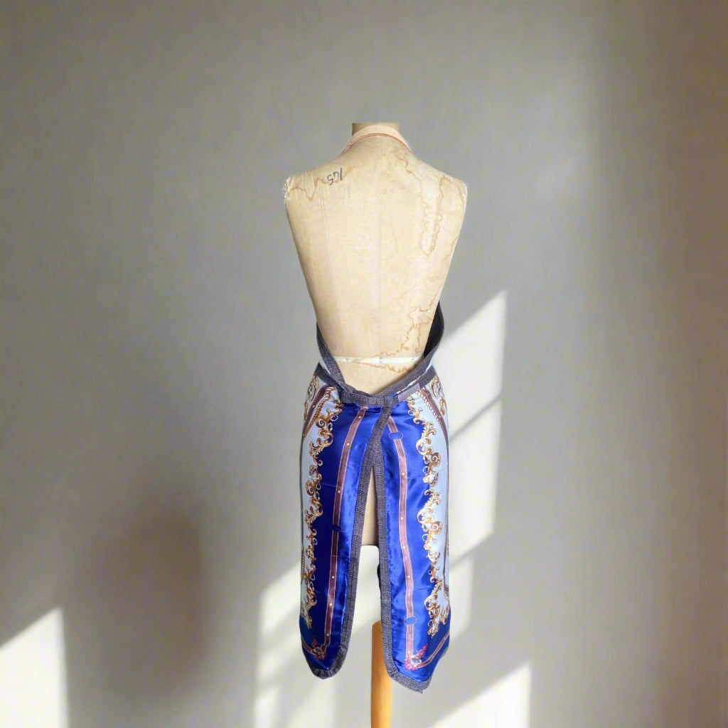 Back view of Royalty apron with pocket