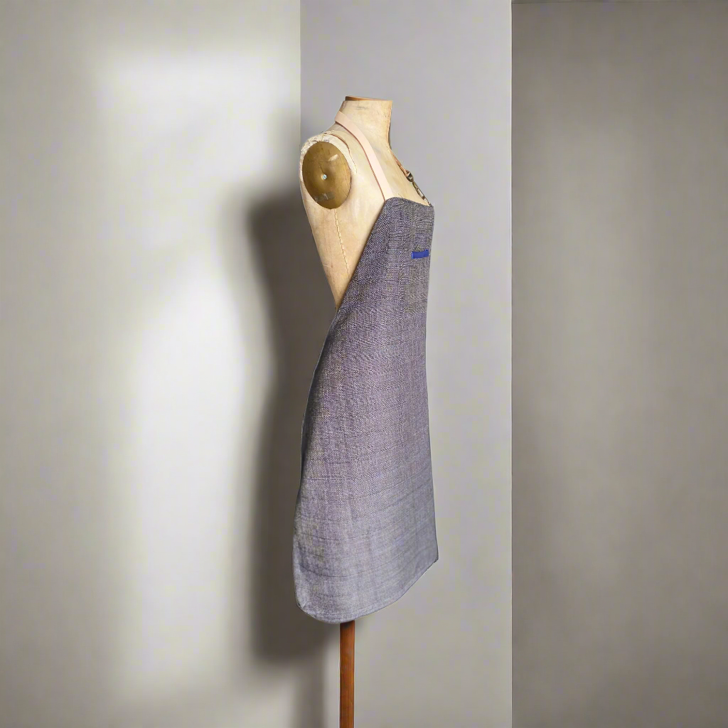 Side view of Royalty apron with pocket